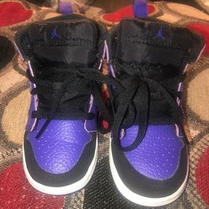 Air Jordan 1 Mid Retro ‘Dark Concord’